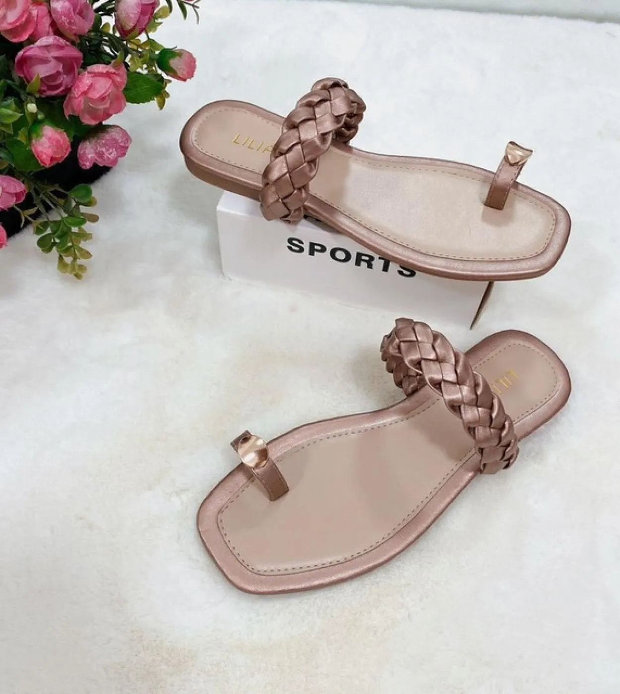 2022 Nuove signore Sandali con plateau Scarpe da donna Primavera Autunno Estate Eleganti signore Scarpe da casa Soffici pantofol