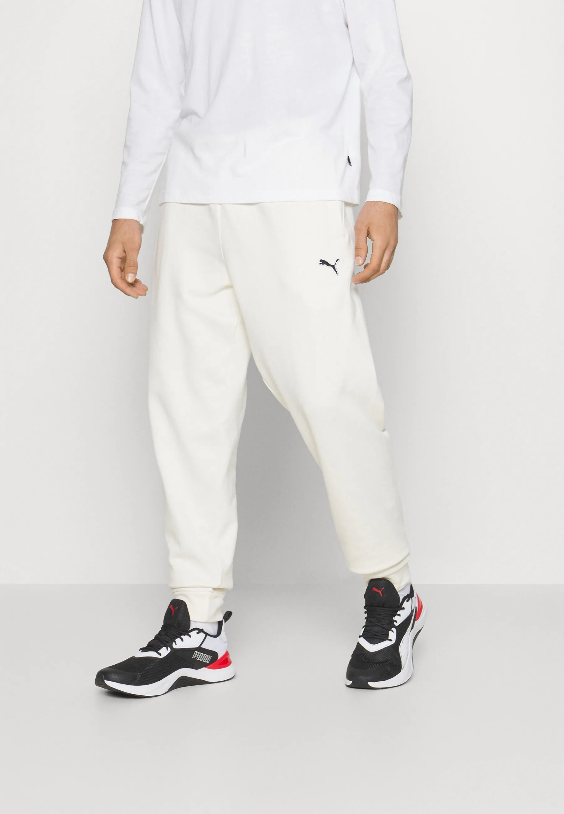 BETTER ESSENTIALS - Pantaloni sportivi