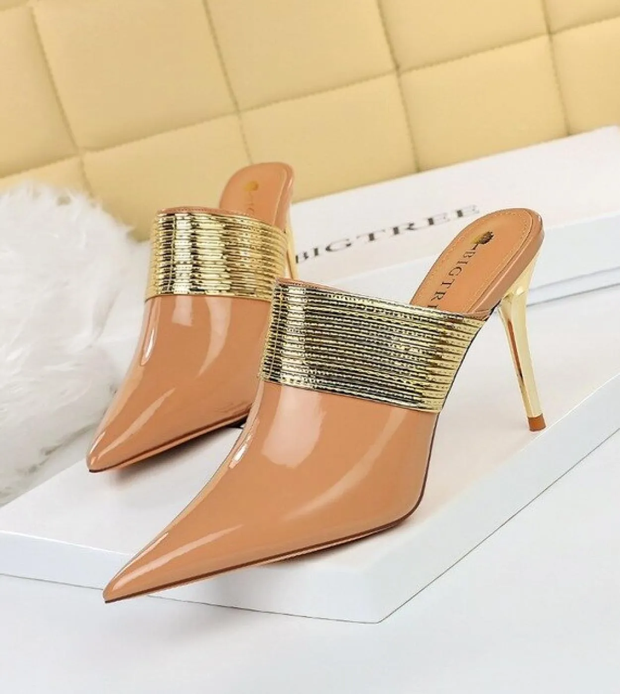 Bigtree Shoes New Woman Pumps Decorazione in metallo Scarpe Donna Tacchi Scarpe da sposa Eleganti scarpe da festa Donna Tacchi a