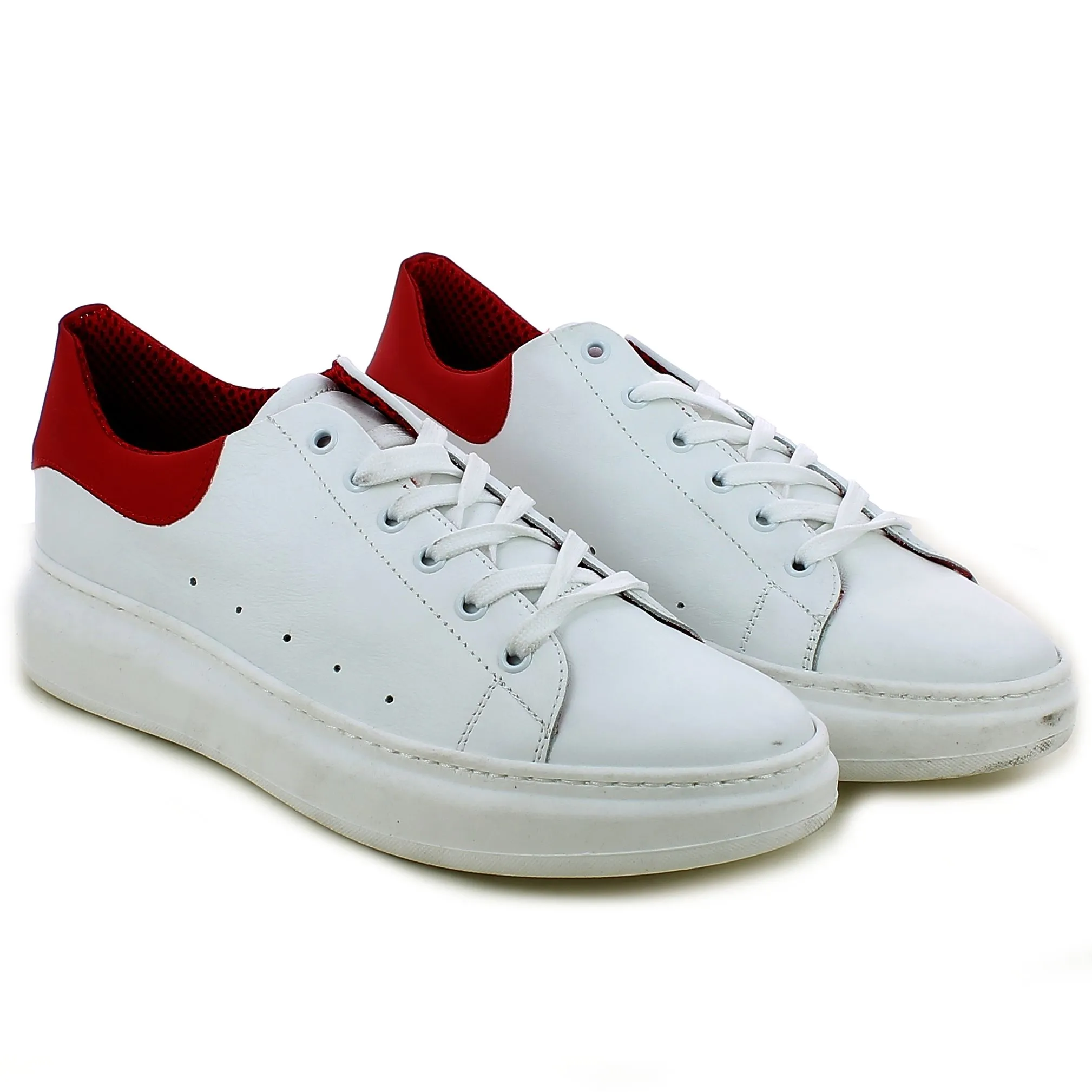 BRAND  Sneaker bianca con tallone rosso 