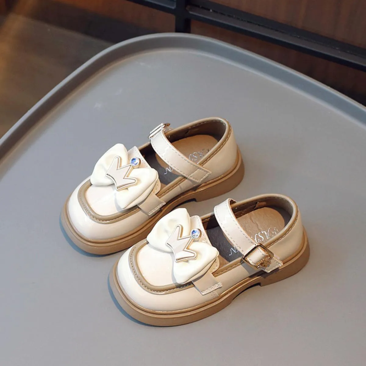 Crown Princess Girl All Match Pu Leahter Scarpe da ballo per feste Scarpe da sfilata per ragazze della scuola Scarpe classiche n