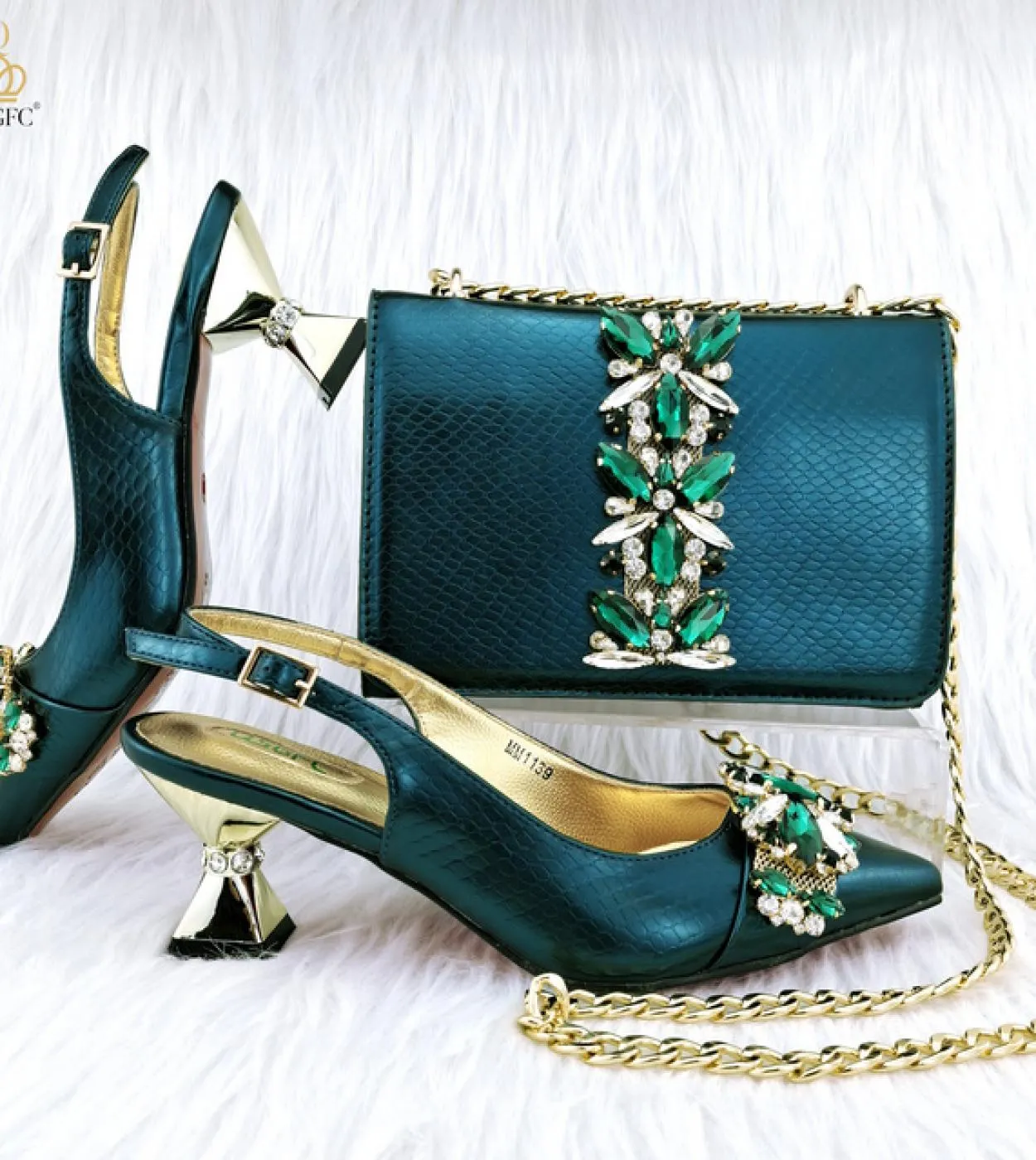 Qsgfc Scarpe e borsa da donna di design di fascia alta Scarpe classiche nobili abbinate Borsa per scarpe stile borsa solida Gran