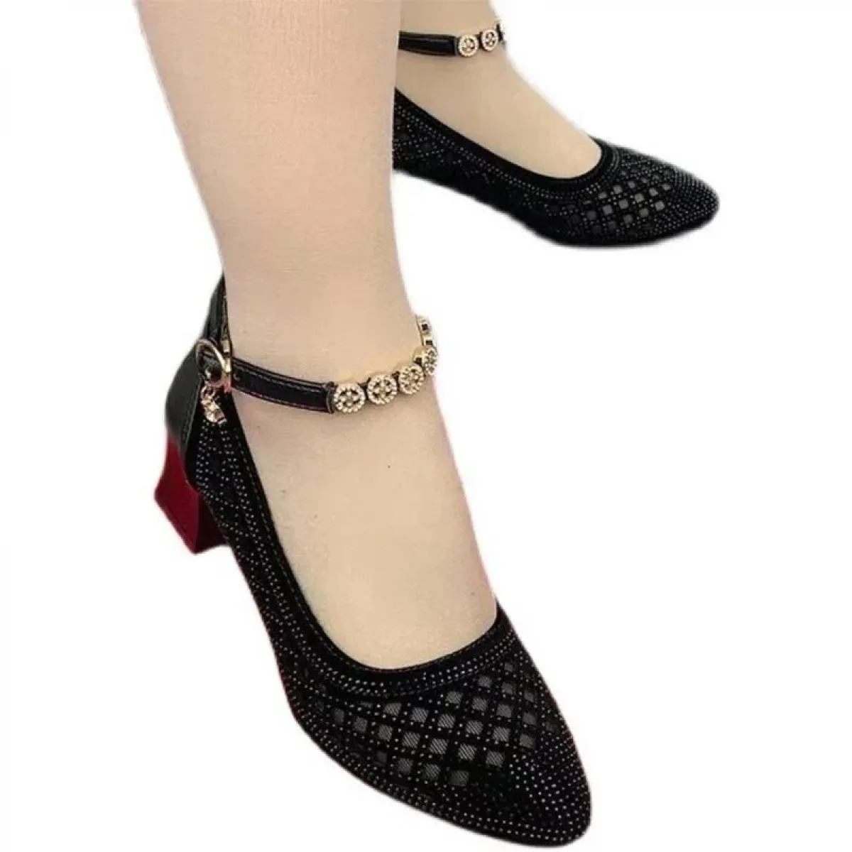 Scarpe con tacchi alti in maglia di cristallo scarpe da donna di lusso scarpe vuote estate 2024 sandali eleganti alla moda pompe