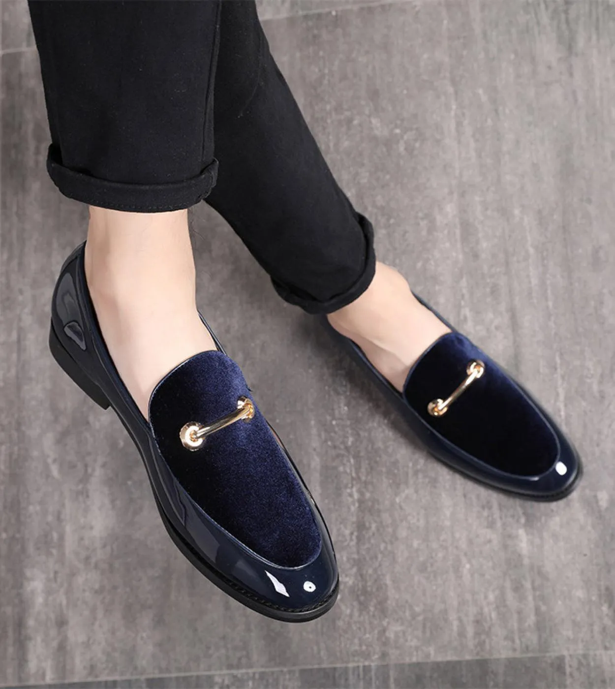 Scarpe da sposa da uomo di alta qualità Scarpe eleganti da uomo di marca di lusso Scarpe eleganti in pelle verniciata alla moda
