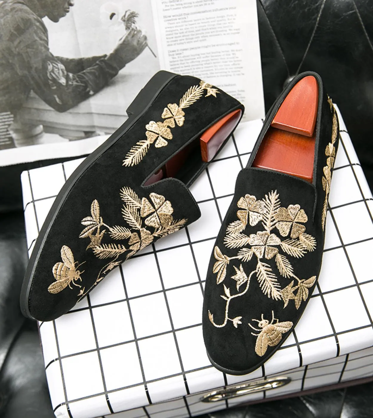 Scarpe da uomo Moda Scarpe casual ricamate Scarpe eleganti Uomo Primavera Autunno Marchio Business Office Calzature da sposa Uom