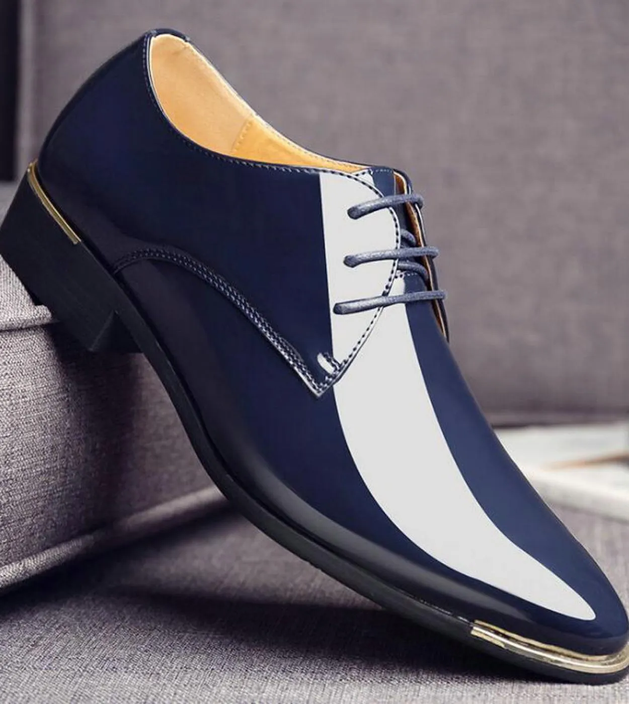 Scarpe eleganti da uomo di marca di lusso di grandi dimensioni Scarpe eleganti da uomo classiche in pelle verniciata Scarpe da s