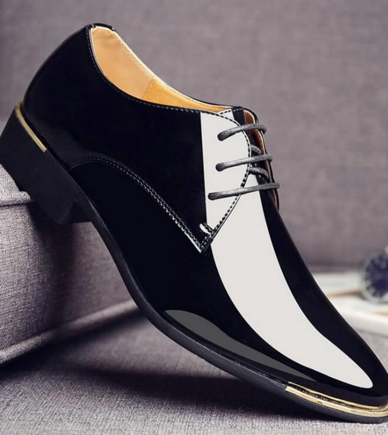 Scarpe eleganti da uomo di marca di lusso di grandi dimensioni Scarpe eleganti da uomo classiche in pelle verniciata Scarpe da s