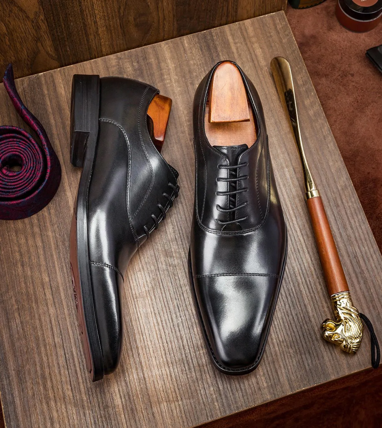Scarpe eleganti da uomo di tendenza britannica 2022 Autunno nuovo stile qualità vera pelle di mucca bordeaux eleganti scarpe da