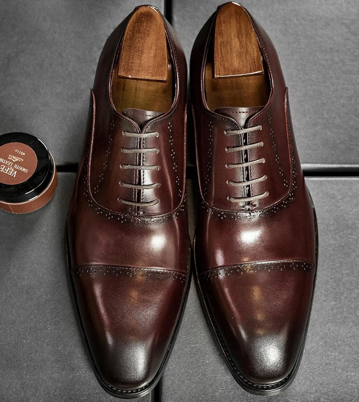 Scarpe eleganti da uomo in stile autunno nuovo Scarpe eleganti da uomo in vera pelle di lusso bordeaux nero con lacci scarpe da