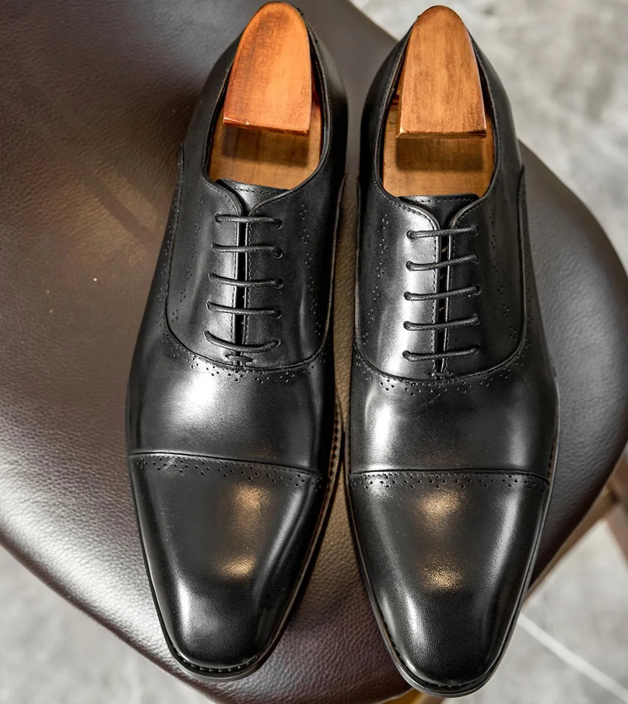 Scarpe eleganti da uomo in stile autunno nuovo Scarpe eleganti da uomo in vera pelle di lusso bordeaux nero con lacci scarpe da