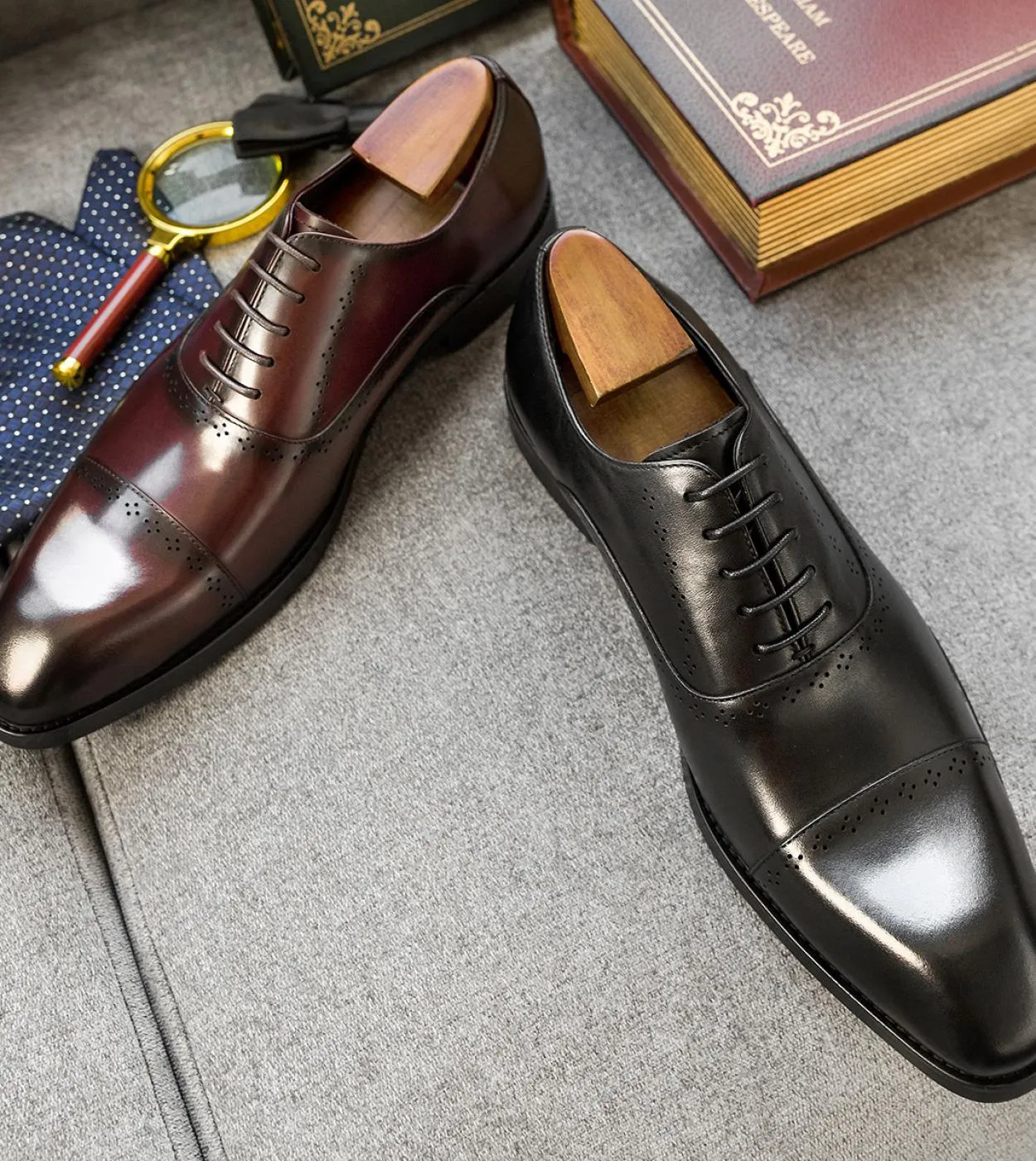 Scarpe eleganti da uomo in stile autunno nuovo Scarpe eleganti da uomo in vera pelle di lusso bordeaux nero con lacci scarpe da