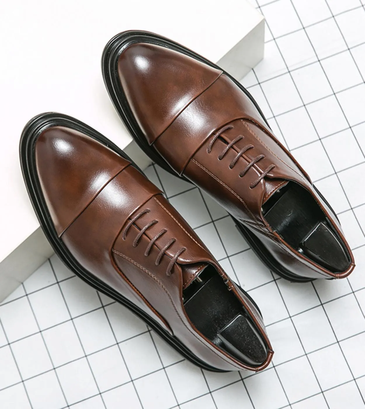 Scarpe eleganti da uomo in vera pelle da uomo britannico Scarpe eleganti da uomo Scarpe eleganti da uomo in pelle