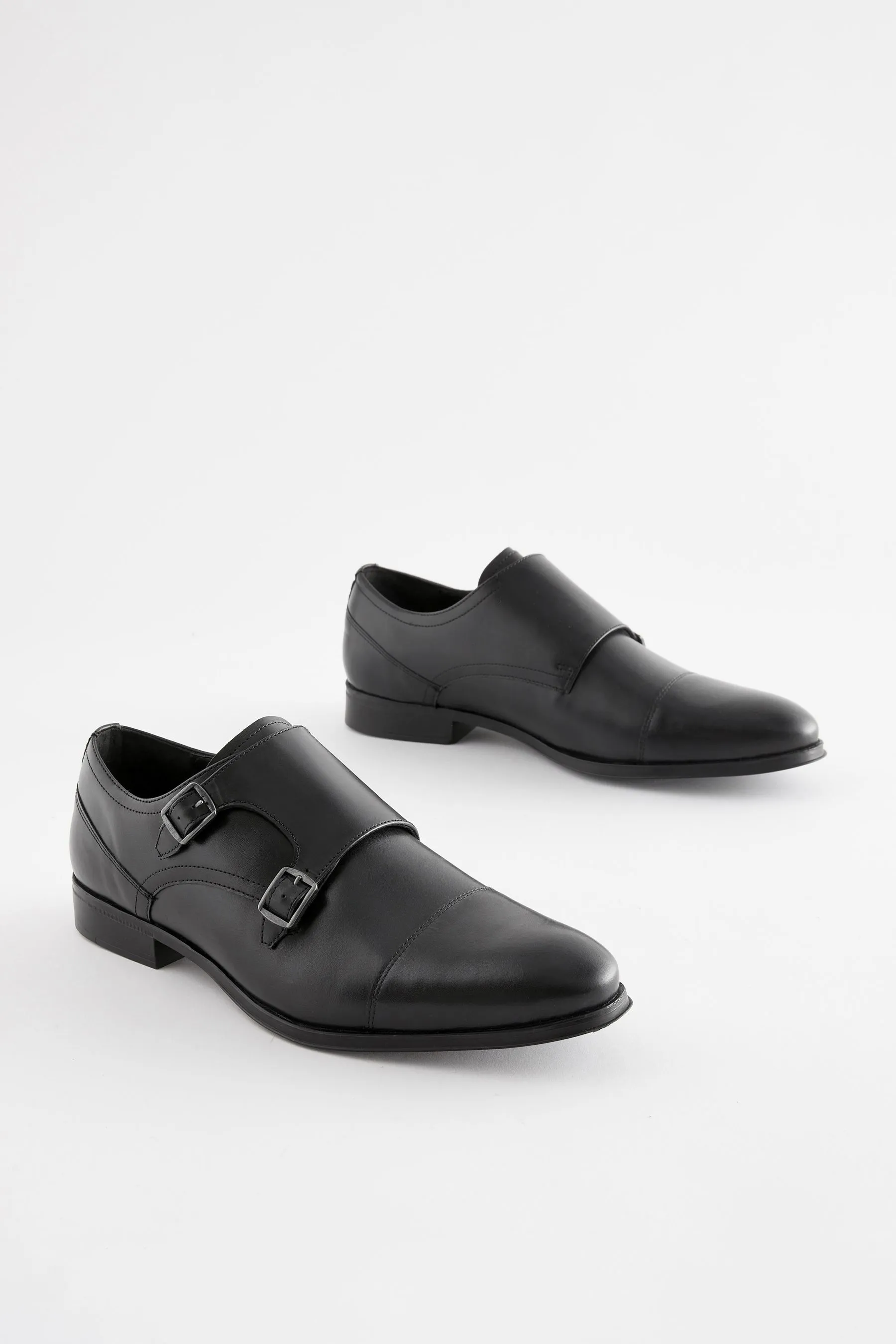 Scarpe in pelle con doppia fibbia