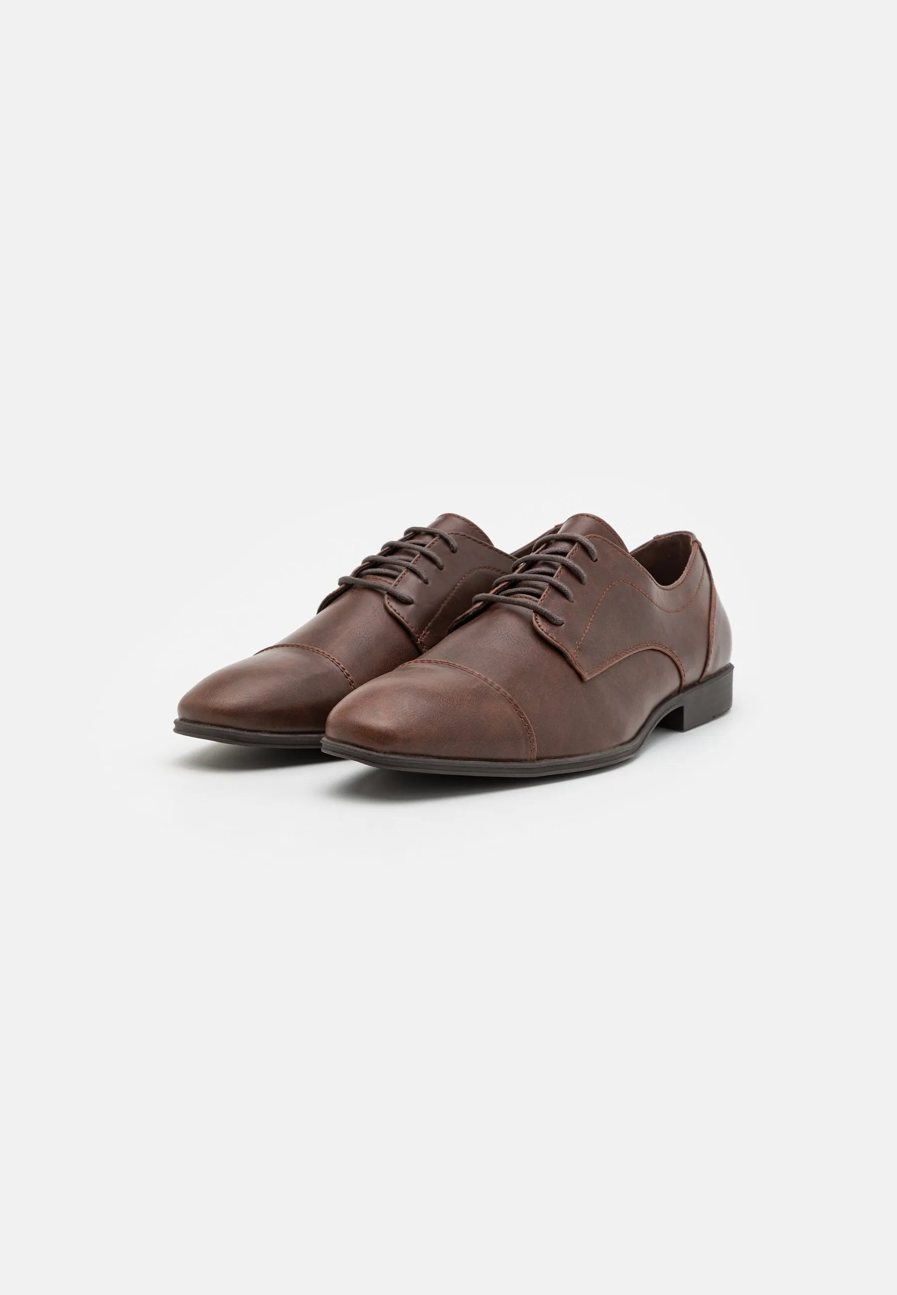 Stringate eleganti